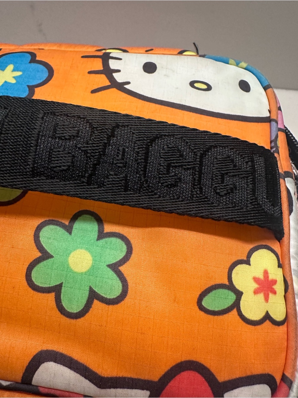 Baggu x Hello Kitty Puffy Lunch Box - Picture 8 of 14